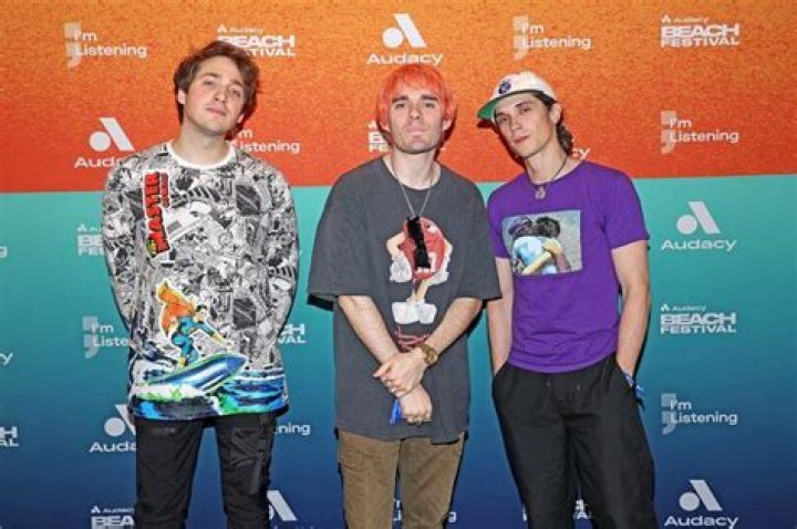 Awsten Knight of Waterparks addresses death rumors amid online speculation ·