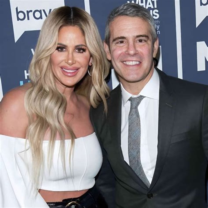 Fox 11, Marriage, and Salary Revealed