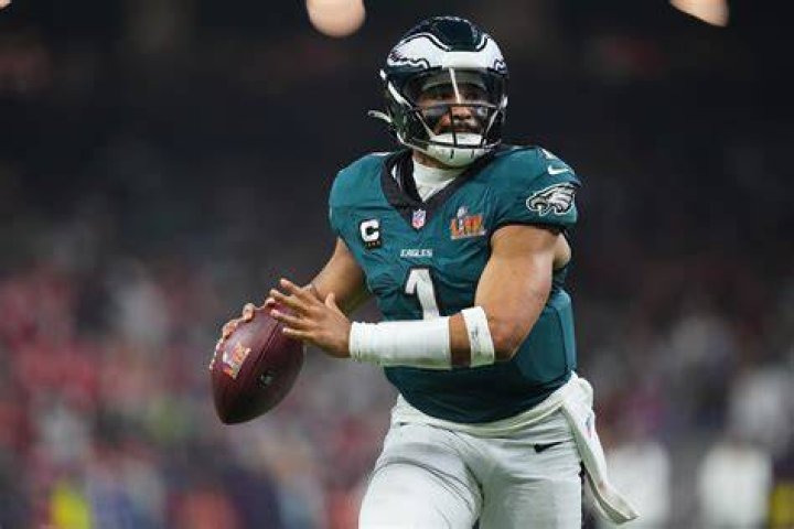 Jalen Hurts Shows Up to the Eagles vs. Seahawks Clash in Jordan Gear After BeingDowngraded Due to I |