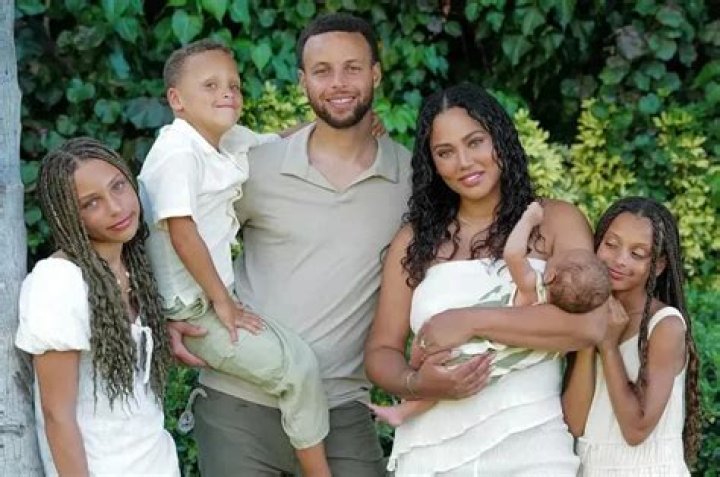 Meet Ayesha Currys Parents: Inside Her Family Life