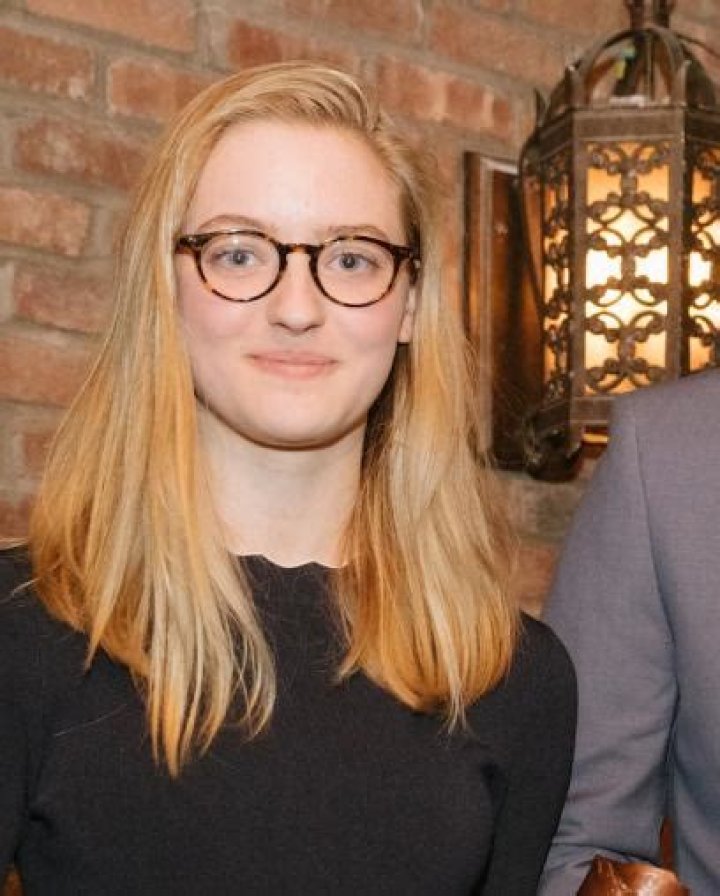Olivia Reis Bio (Wiki)