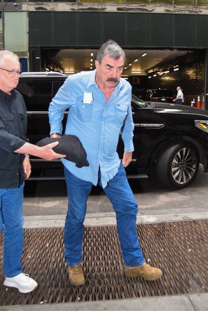 Uncover The Truth: Tom Selleck's Status Revealed